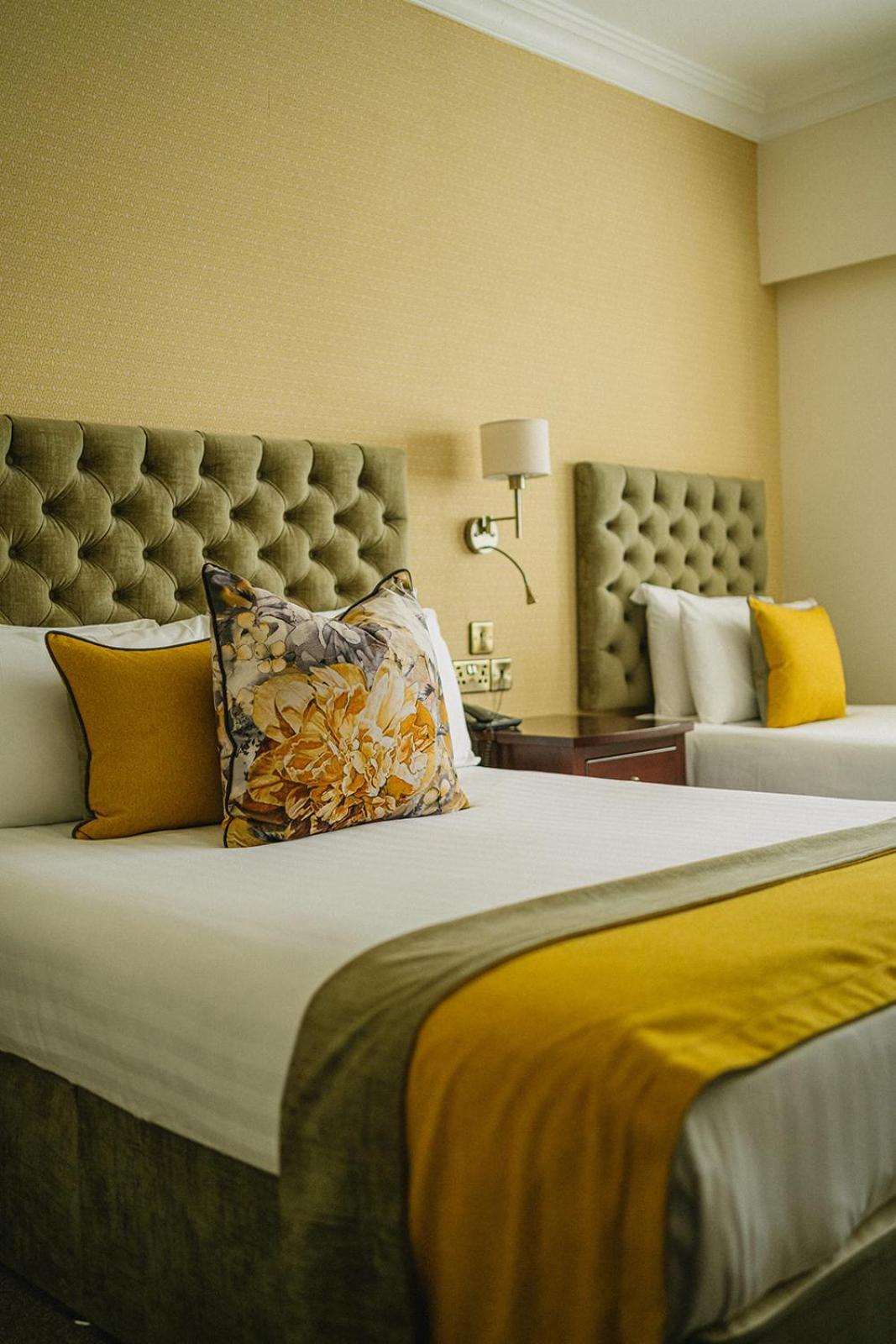 Crover House Hotel & Golf Club Mountnugent Ngoại thất bức ảnh